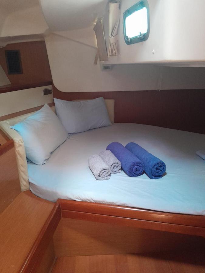Private Room On Sailing Yacht 'Victoire' Marzamemi Exterior photo
